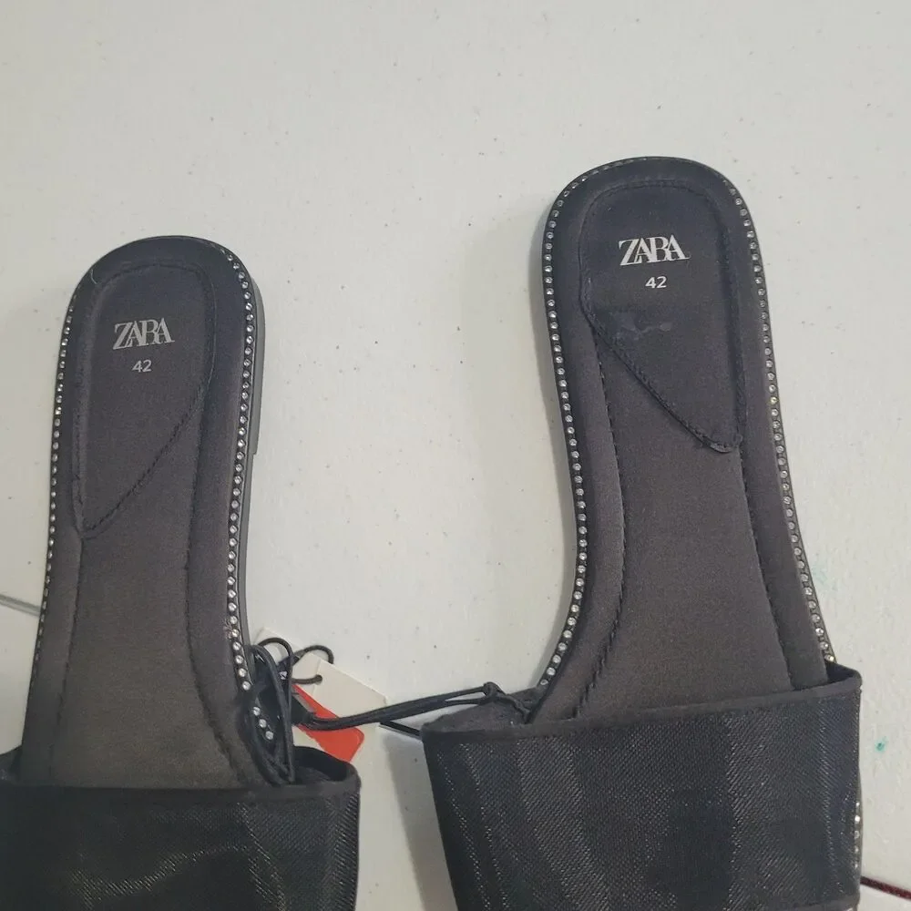 NEW Zara size 11 flat sandals open toe black beaded - Picture 2 of 11